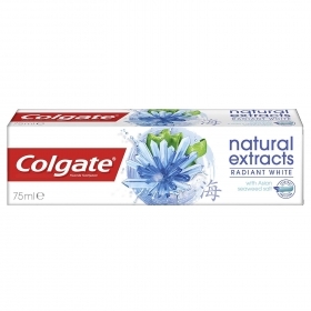 COLGATE Pasta Dinti Natural Extract Radiant White 75 ml+ Perie